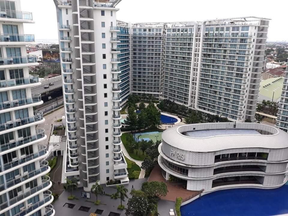 Azure South - Wave Pool - Heart Of The City Paranaque City Exterior photo